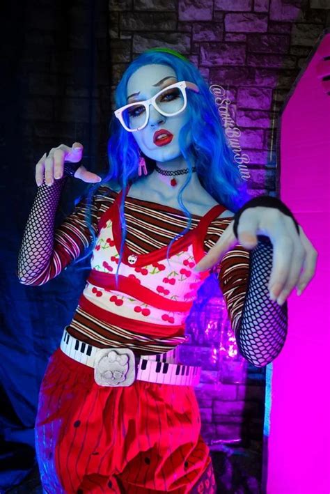 ghoulia|ghoulia cosplay.